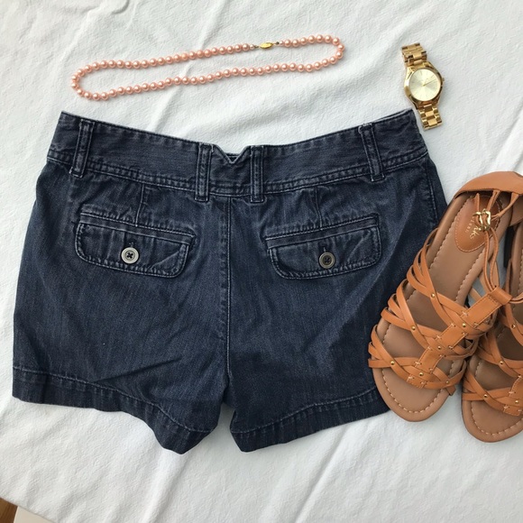 {LOFT} denim shorts. 4 - Picture 3 of 4